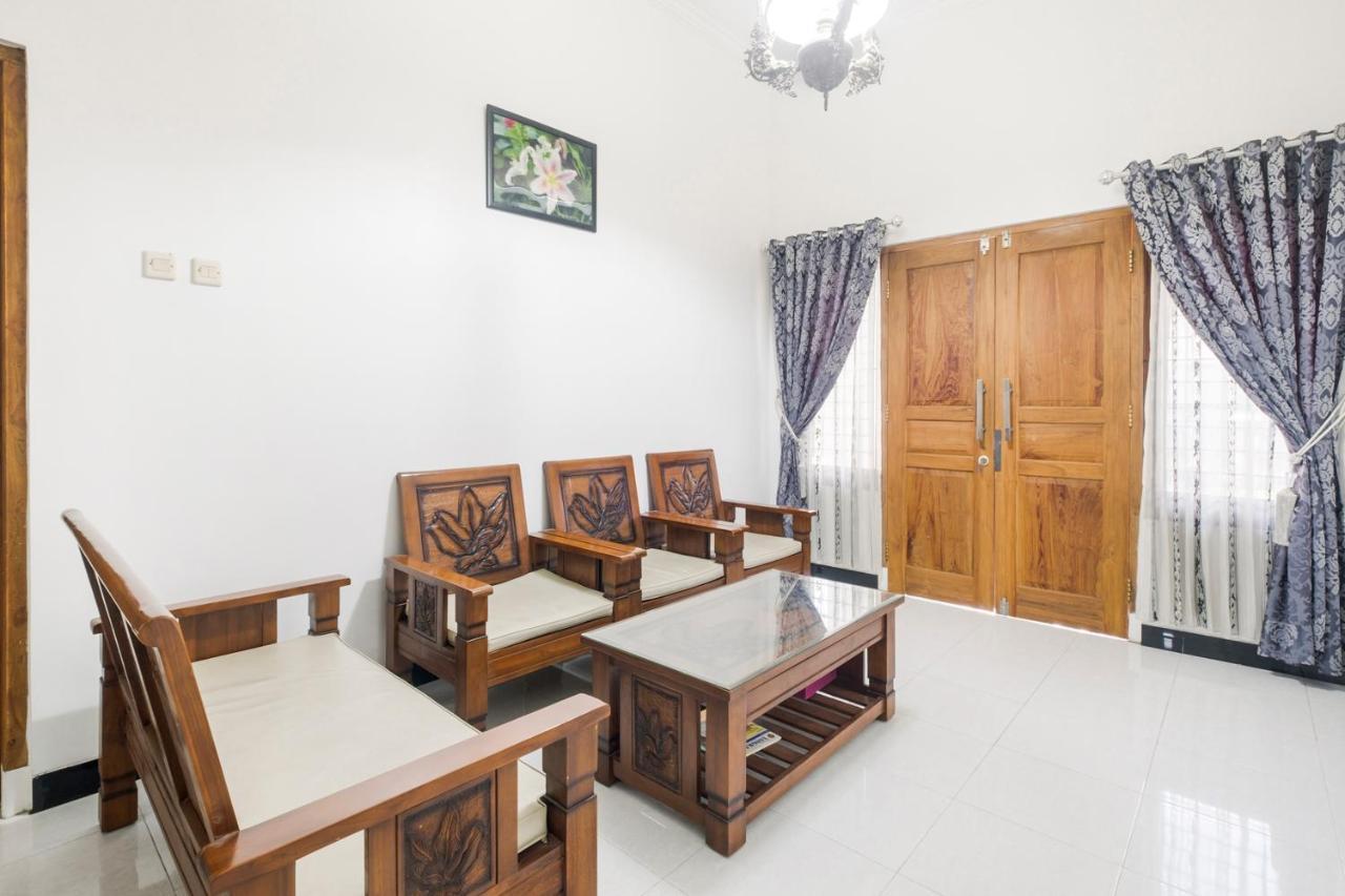 Oyo 3267 Omah Suryo Hotel Yogyakarta Kültér fotó