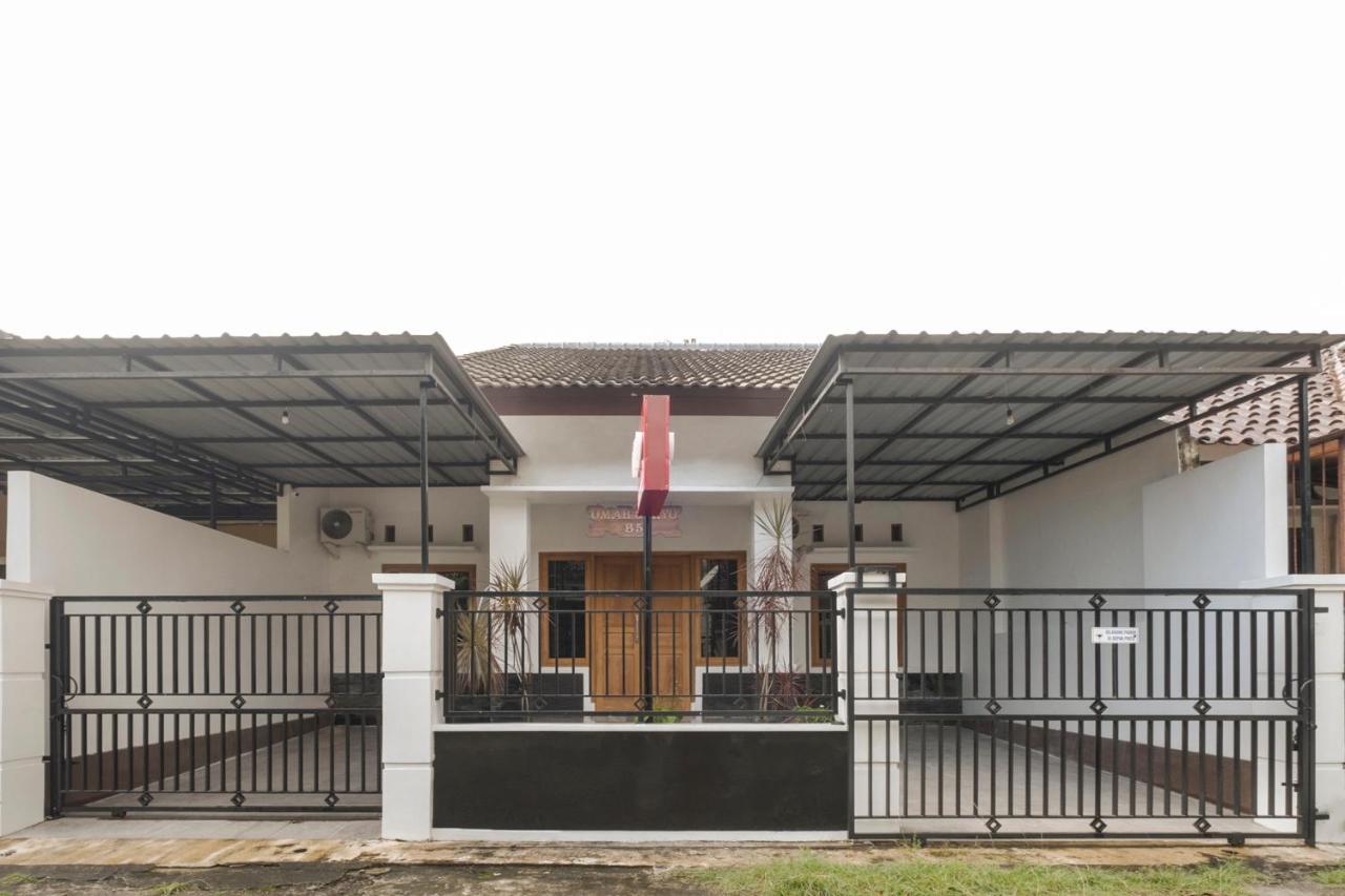 Oyo 3267 Omah Suryo Hotel Yogyakarta Kültér fotó
