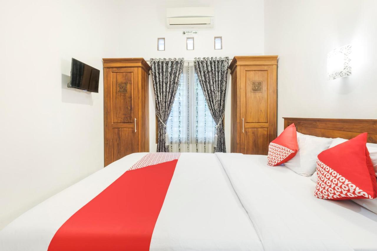 Oyo 3267 Omah Suryo Hotel Yogyakarta Kültér fotó