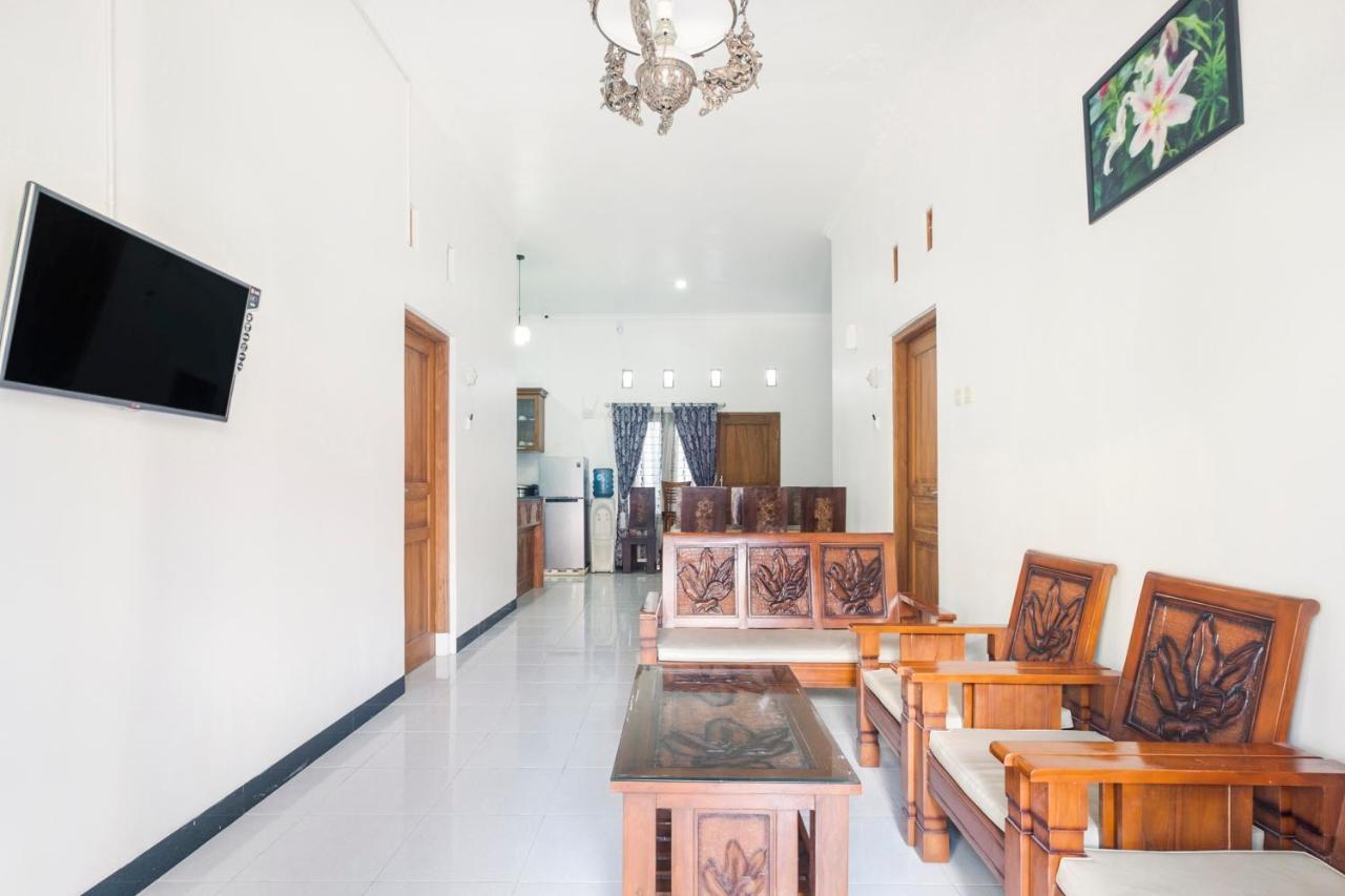 Oyo 3267 Omah Suryo Hotel Yogyakarta Kültér fotó