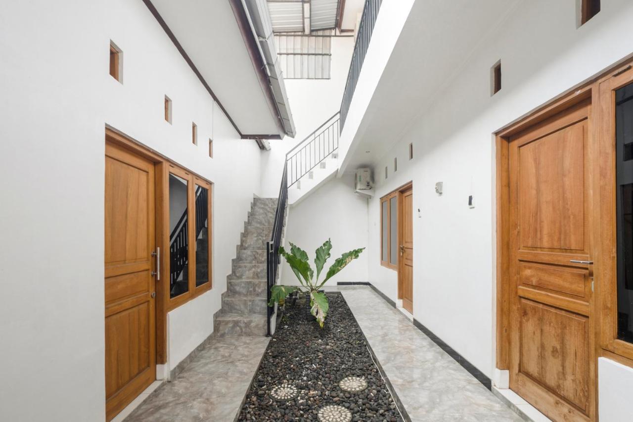 Oyo 3267 Omah Suryo Hotel Yogyakarta Kültér fotó